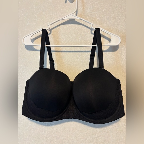 Torrid Curves | 40G black removable strap bra | EUC - Picture 1 of 5